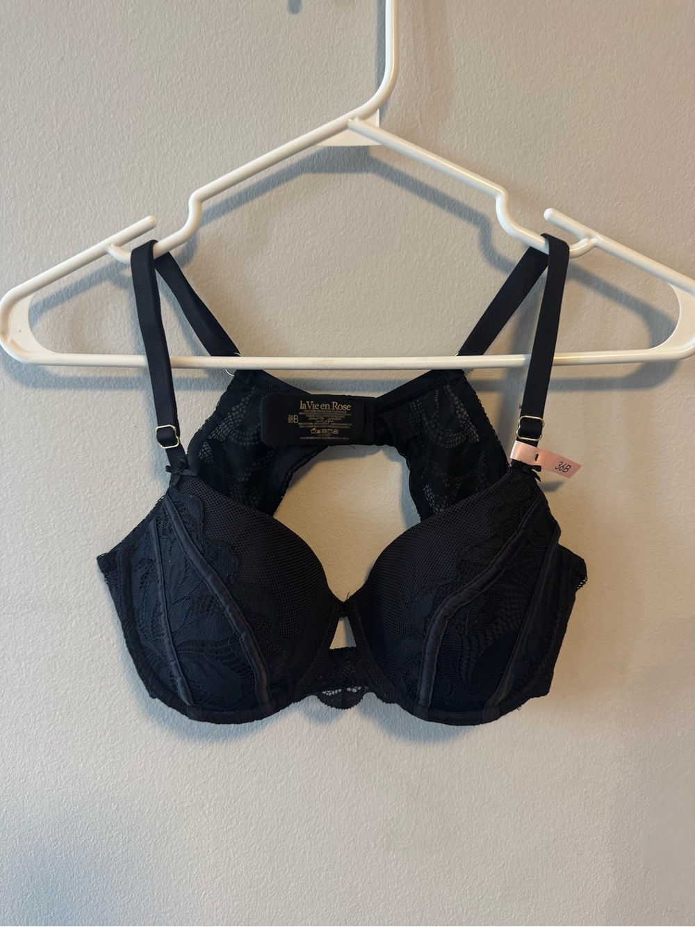La Vie En Rose Black Lace Push-Up Bra